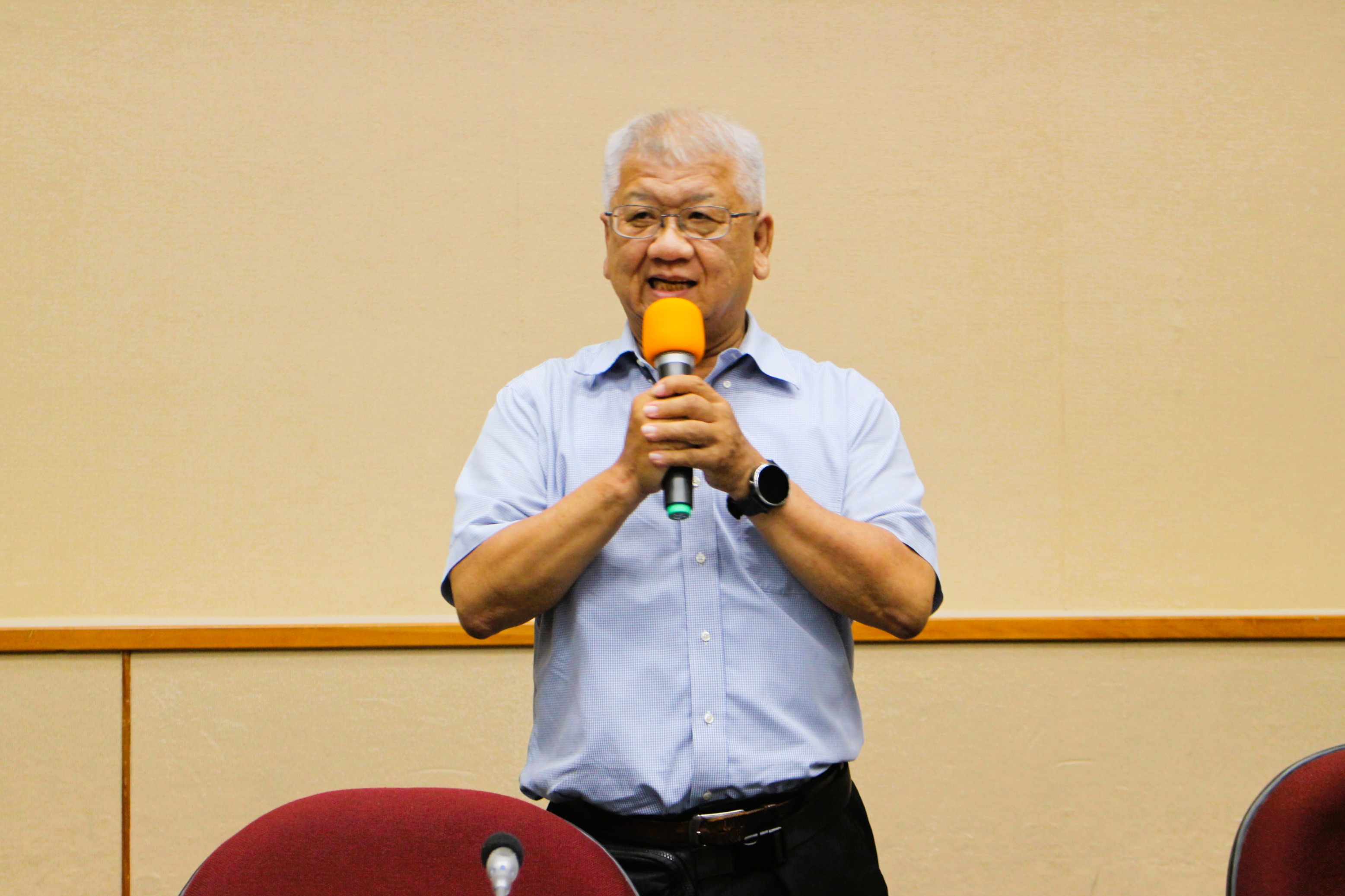 114年6月18日頒贈退休人員獎狀、...