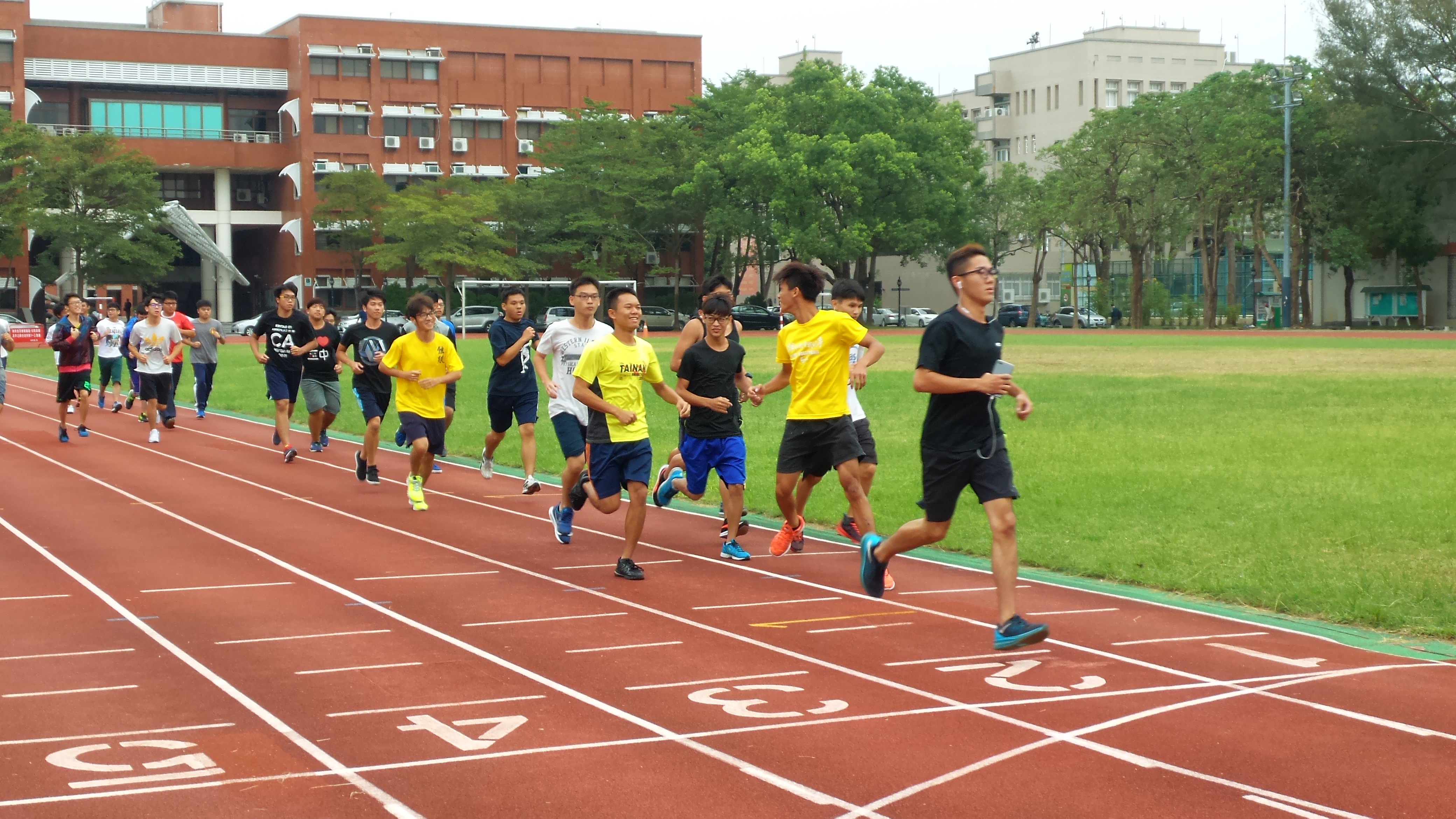 105學年度學生體適能檢測 